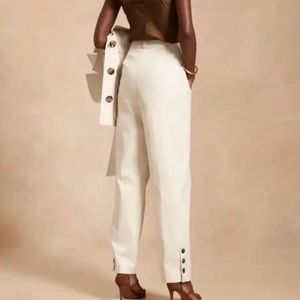NWT Banana Republic x Harbison Cream Trouser Pants Size 10 Pleated Relaxed Work